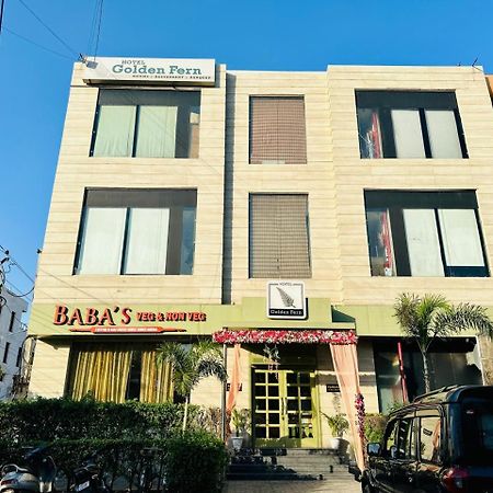 Hotel Golden Fern Patiāla Exterior foto